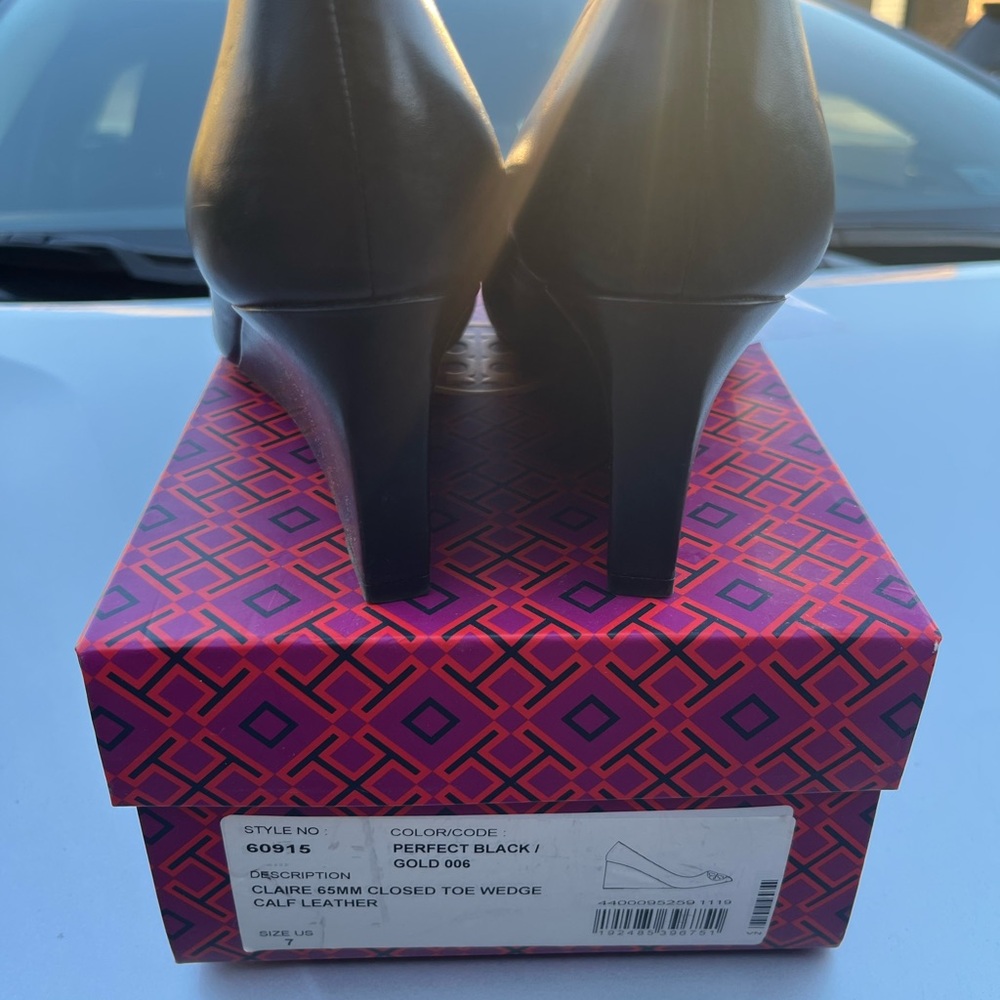 Tory Burch Black Leather wedge shoes - Picture 3 of 4